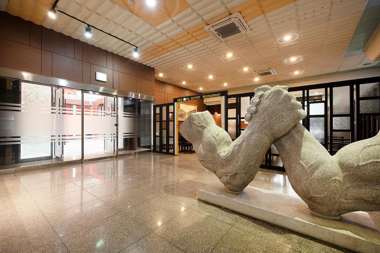 Nice Hotel Uijeongbu Eksteriør bilde